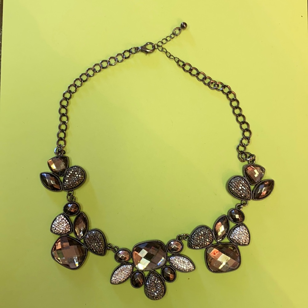 Sparkly gunmetal necklace 🌺🌺🌺